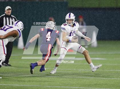 Thumbnail 2 in Aubrey @ Graham (UIL 4A Regional Semifinal Playoff) photogallery.