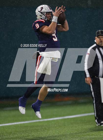 Thumbnail 3 in Aubrey @ Graham (UIL 4A Regional Semifinal Playoff) photogallery.