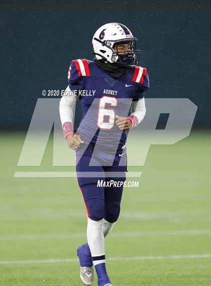 Thumbnail 3 in Aubrey @ Graham (UIL 4A Regional Semifinal Playoff) photogallery.