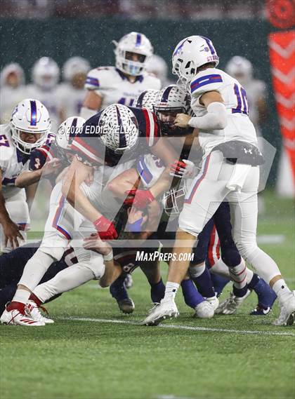 Thumbnail 2 in Aubrey @ Graham (UIL 4A Regional Semifinal Playoff) photogallery.