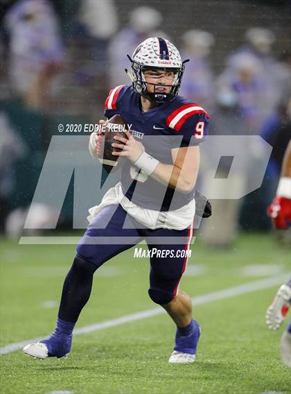 Thumbnail 2 in Aubrey @ Graham (UIL 4A Regional Semifinal Playoff) photogallery.