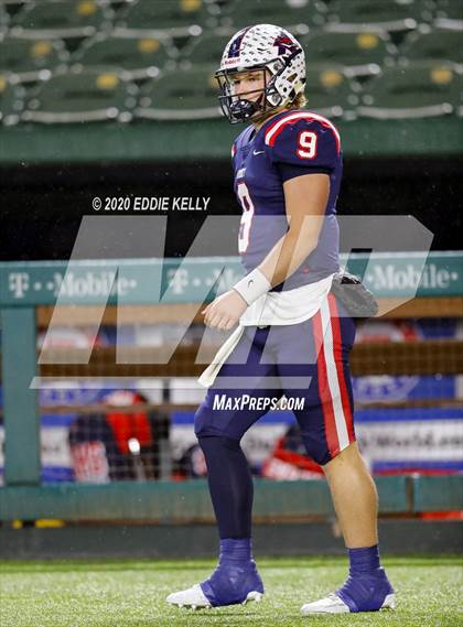 Thumbnail 3 in Aubrey @ Graham (UIL 4A Regional Semifinal Playoff) photogallery.