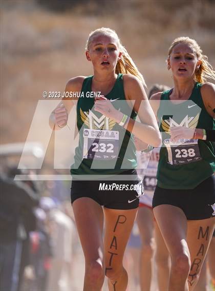 Thumbnail 2 in CHSAA 5A Cross Country Final photogallery.