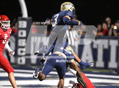 Thumbnail 1 in Kahuku @ St. John Bosco photogallery.