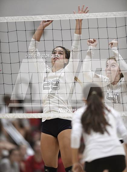 Thumbnail 1 in El Modena @ Yorba Linda photogallery.