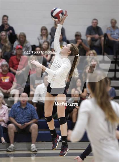 Thumbnail 3 in El Modena @ Yorba Linda photogallery.