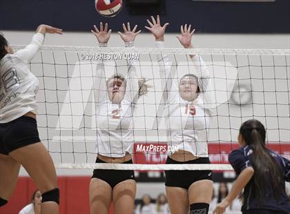 Thumbnail 2 in El Modena @ Yorba Linda photogallery.