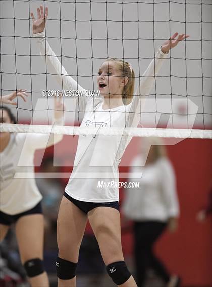 Thumbnail 3 in El Modena @ Yorba Linda photogallery.