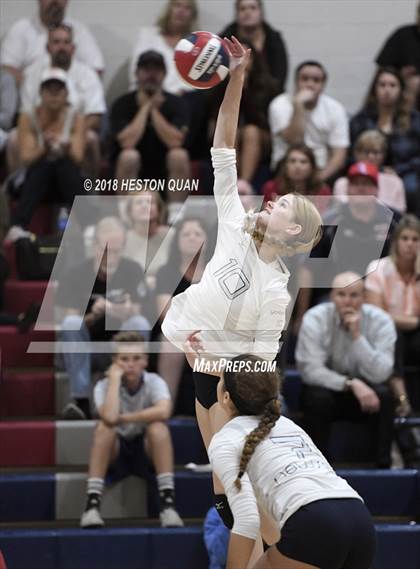 Thumbnail 3 in El Modena @ Yorba Linda photogallery.