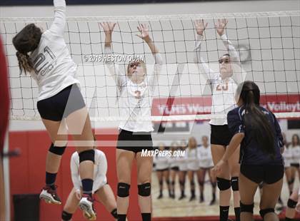 Thumbnail 1 in El Modena @ Yorba Linda photogallery.