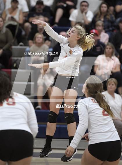Thumbnail 3 in El Modena @ Yorba Linda photogallery.