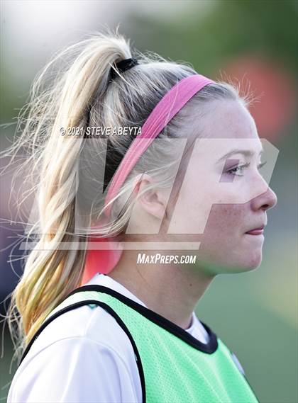 Thumbnail 3 in Fruita Monument vs Rock Canyon (CHSAA 5A Championship - Round 1) photogallery.