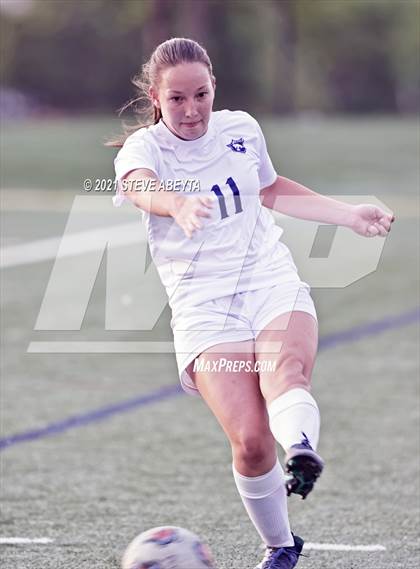 Thumbnail 2 in Fruita Monument vs Rock Canyon (CHSAA 5A Championship - Round 1) photogallery.