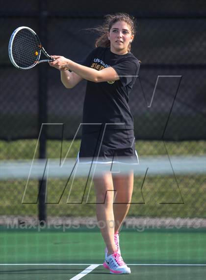 Thumbnail 1 in Columbus East @ Shelbyville photogallery.