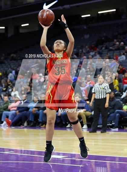 Thumbnail 3 in Rosary Academy vs. Bishop O'Dowd (CIF State D1 Final) photogallery.