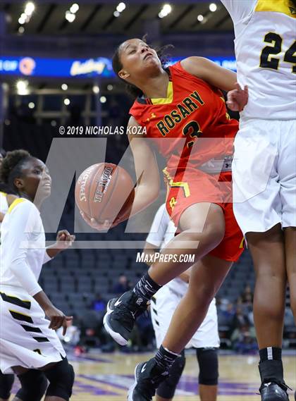 Thumbnail 1 in Rosary Academy vs. Bishop O'Dowd (CIF State D1 Final) photogallery.