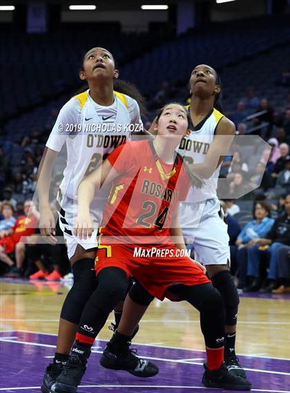 Thumbnail 2 in Rosary Academy vs. Bishop O'Dowd (CIF State D1 Final) photogallery.