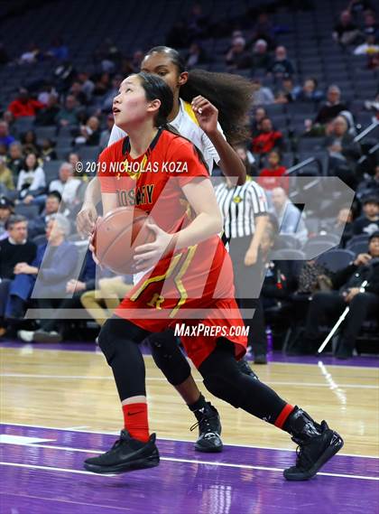 Thumbnail 3 in Rosary Academy vs. Bishop O'Dowd (CIF State D1 Final) photogallery.