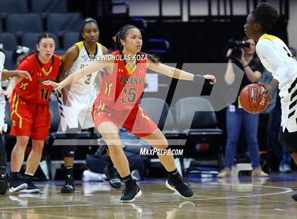 Thumbnail 3 in Rosary Academy vs. Bishop O'Dowd (CIF State D1 Final) photogallery.