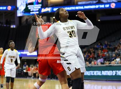 Thumbnail 2 in Rosary Academy vs. Bishop O'Dowd (CIF State D1 Final) photogallery.