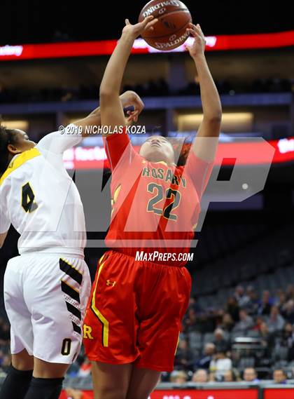 Thumbnail 2 in Rosary Academy vs. Bishop O'Dowd (CIF State D1 Final) photogallery.
