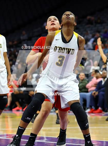 Thumbnail 2 in Rosary Academy vs. Bishop O'Dowd (CIF State D1 Final) photogallery.