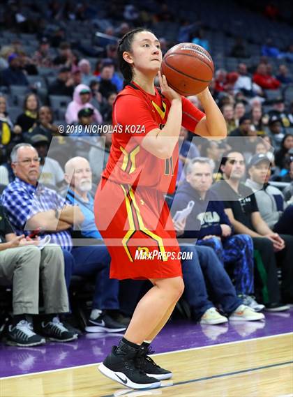 Thumbnail 2 in Rosary Academy vs. Bishop O'Dowd (CIF State D1 Final) photogallery.