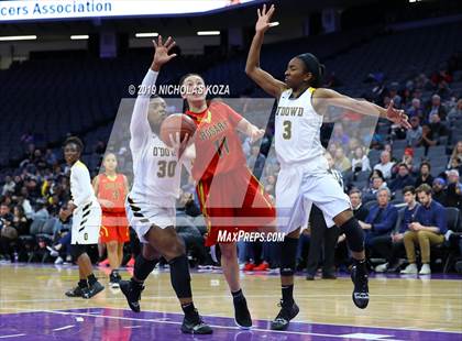 Thumbnail 1 in Rosary Academy vs. Bishop O'Dowd (CIF State D1 Final) photogallery.