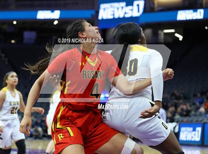 Thumbnail 1 in Rosary Academy vs. Bishop O'Dowd (CIF State D1 Final) photogallery.