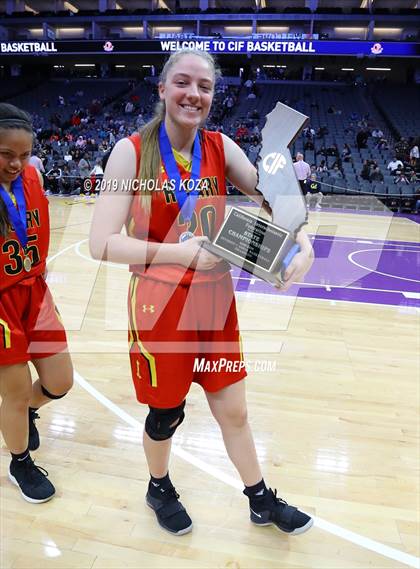 Thumbnail 2 in Rosary Academy vs. Bishop O'Dowd (CIF State D1 Final) photogallery.