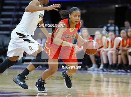 Thumbnail 2 in Rosary Academy vs. Bishop O'Dowd (CIF State D1 Final) photogallery.