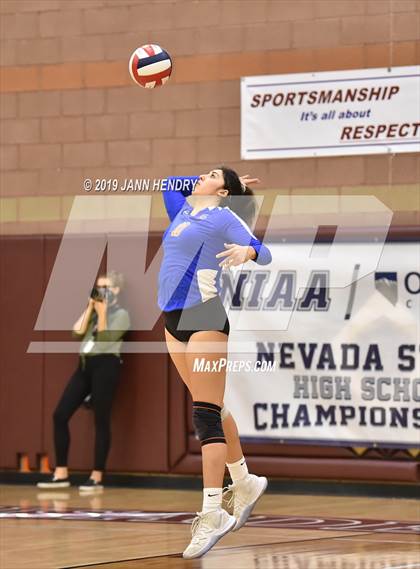 Thumbnail 1 in Durango vs. Bishop Gorman (NIAA State 4A Final) photogallery.