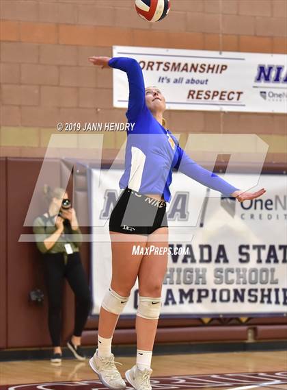 Thumbnail 1 in Durango vs. Bishop Gorman (NIAA State 4A Final) photogallery.