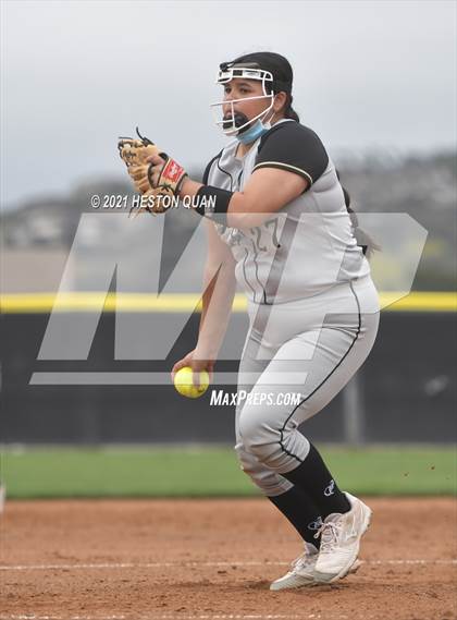 Thumbnail 1 in Canyon @ El Modena photogallery.