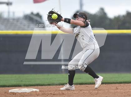 Thumbnail 2 in Canyon @ El Modena photogallery.