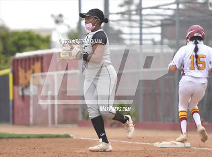 Thumbnail 1 in Canyon @ El Modena photogallery.