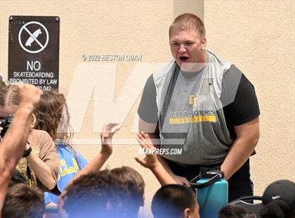 Thumbnail 2 in Surf City Tournament - Linemen Challenge photogallery.