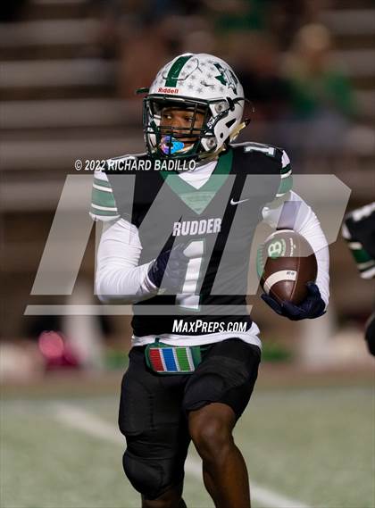 Thumbnail 2 in Brenham @ Rudder photogallery.
