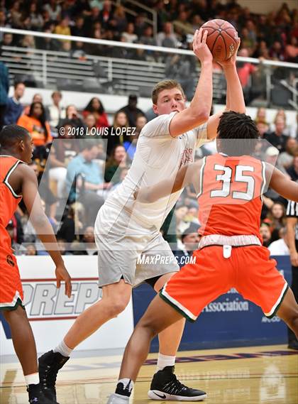 Thumbnail 2 in Poly vs. San Marcos (CIF SS DIV 2A Final) photogallery.