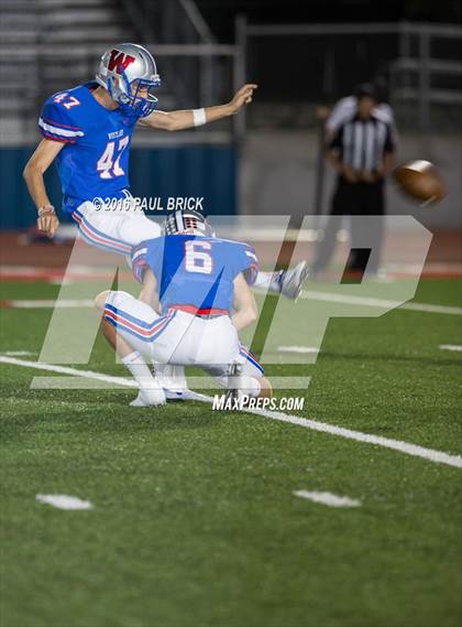 Thumbnail 2 in Westlake vs. Hays photogallery.