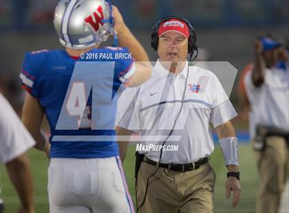 Thumbnail 1 in Westlake vs. Hays photogallery.