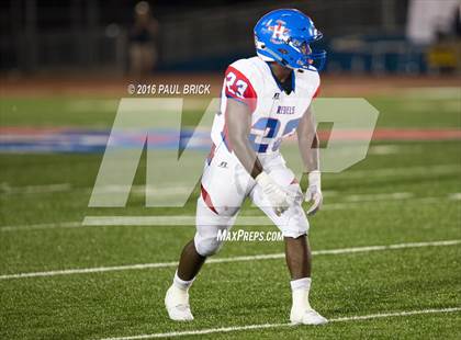 Thumbnail 2 in Westlake vs. Hays photogallery.