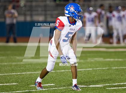 Thumbnail 2 in Westlake vs. Hays photogallery.