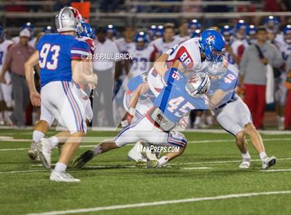 Thumbnail 1 in Westlake vs. Hays photogallery.