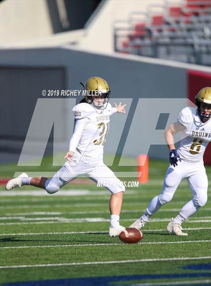 Thumbnail 3 in Pulaski Academy vs. Little Rock Christian Academy (AAA 5A Final) photogallery.