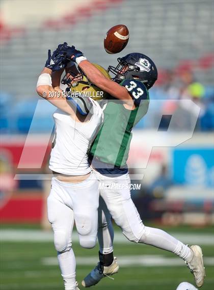 Thumbnail 3 in Pulaski Academy vs. Little Rock Christian Academy (AAA 5A Final) photogallery.