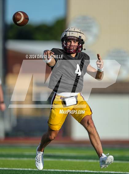 Thumbnail 2 in Fort Collins @ Windsor (Scrimmage) photogallery.