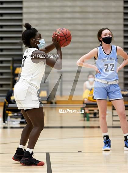 Thumbnail 1 in Yorktown @ Westfield (Regional First Round) photogallery.