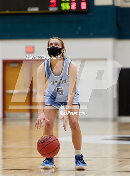 Thumbnail 2 in Yorktown @ Westfield (Regional First Round) photogallery.