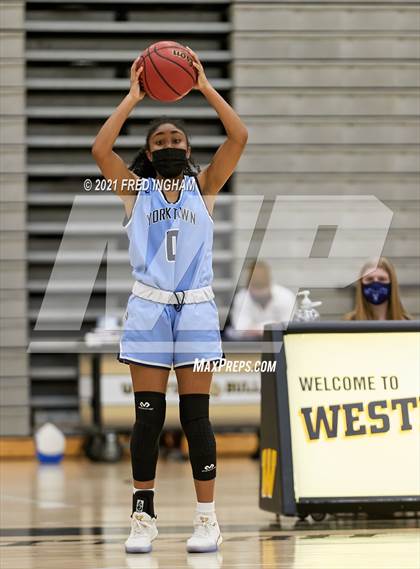 Thumbnail 1 in Yorktown @ Westfield (Regional First Round) photogallery.